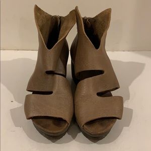 Trippen brown sandals 40